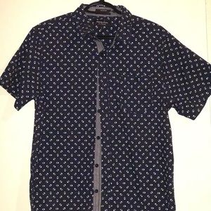 Men’s Large Geometric Button Up